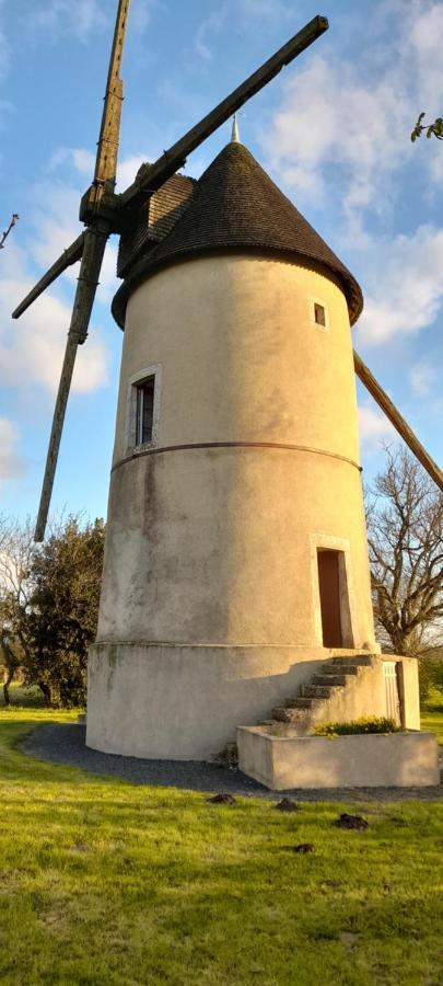 הוילה Saint-Cyr-des-Gats Moulin A Vent Le Champ Du Trail מראה חיצוני תמונה
